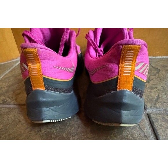 Nike Air Zoom Winflo 6 Shield Running Shoes Women’s Size 7 Fire Pink Neon - Picture 4 of 11